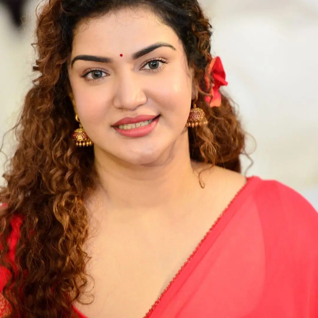 Honey Rose Long Hair Smiling Face Closeup Wallpapers